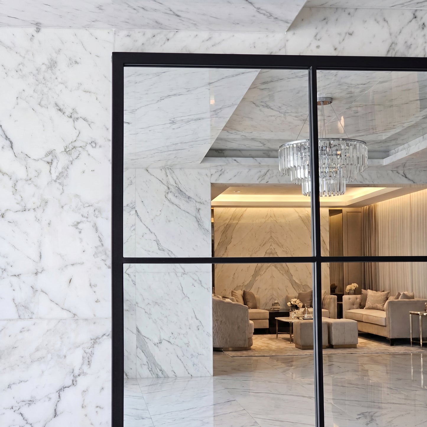 Manhattan Mirror - Black - 200cm x 100cm